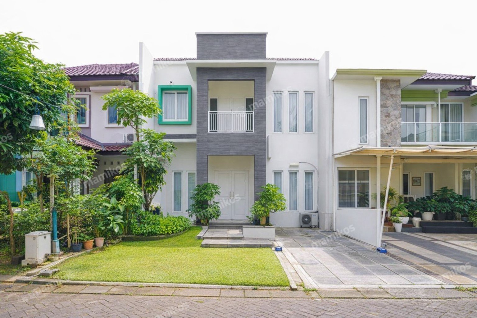 Rumah Sertifikat SHM 6 Kamar Tidur 4 Kamar Mandi Cibubur Jakarta Timur