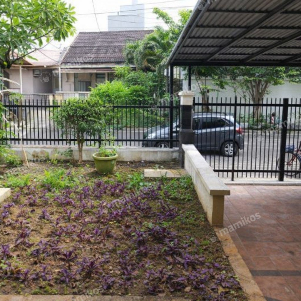 Rumah Sertifikat SHM 5 Kamar Tidur 3 Kamar Mandi Pondok Indah Jakarta Selatan - Photo 2