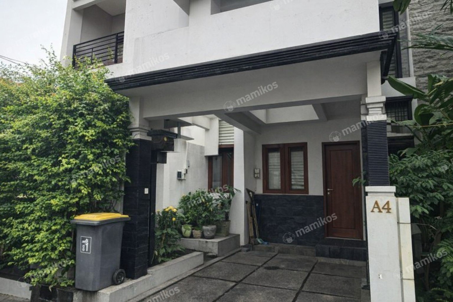 Rumah Sertifikat SHM 4 Kamar Tidur 4 Kamar Mandi Kramat Jati Jakarta Timur