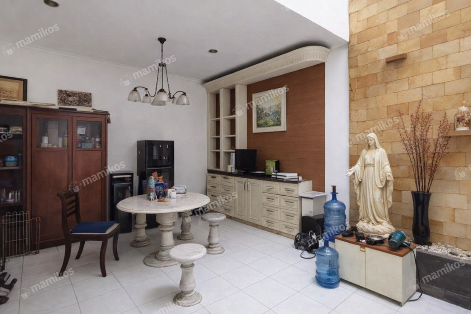Rumah Sertifikat SHM 3 Kamar Tidur 3 Kamar Mandi Sunrise Garden Jakarta Barat