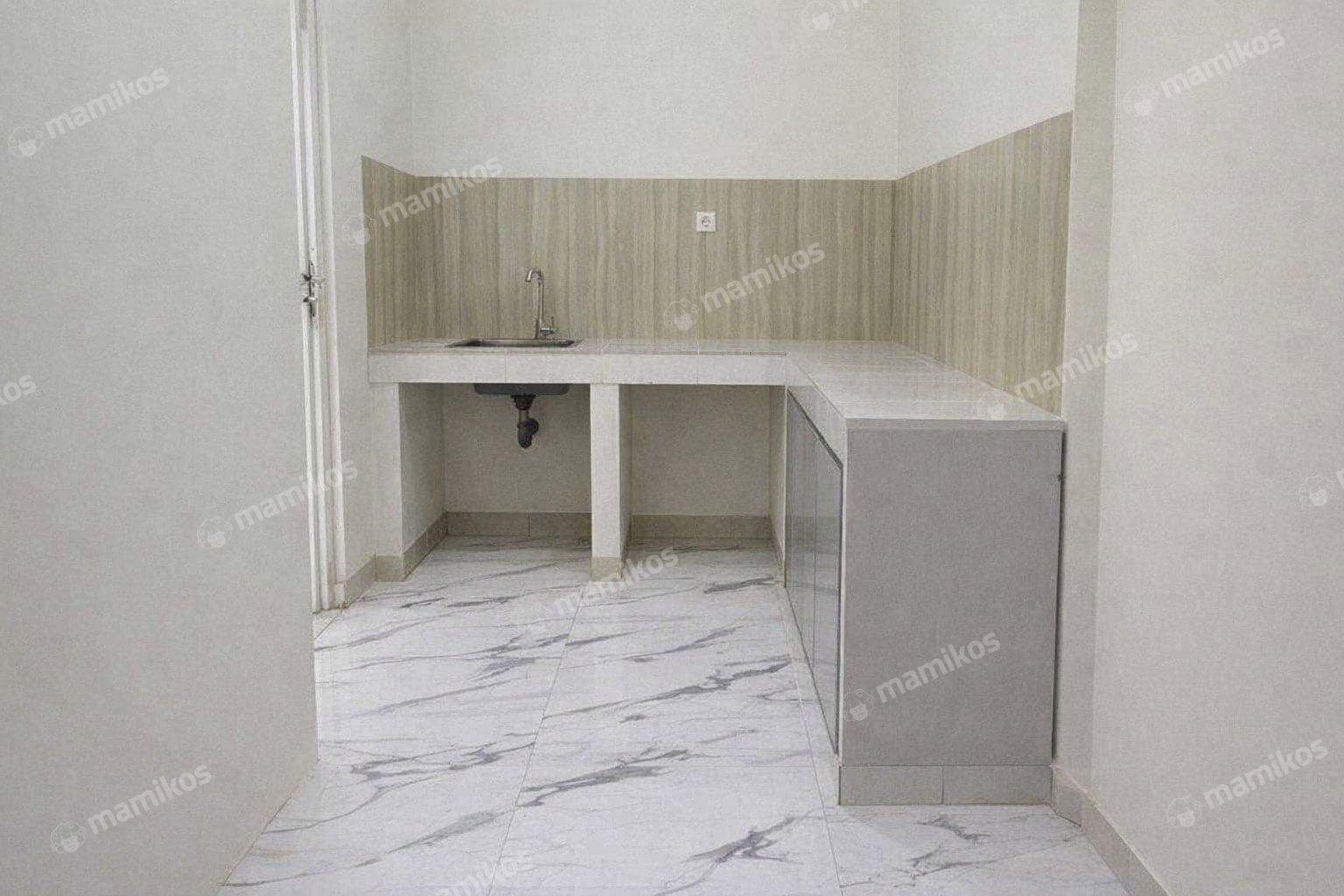 Rumah Sertifikat SHM 3 Kamar Tidur 3 Kamar Mandi Ciganjur Jakarta Selatan - Photo 2