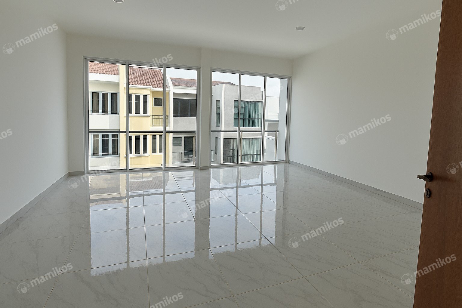 Rumah Sertifikat SHM 4 Kamar Tidur 3 Kamar Mandi Kelapa Gading Jakarta Utara - Photo 3