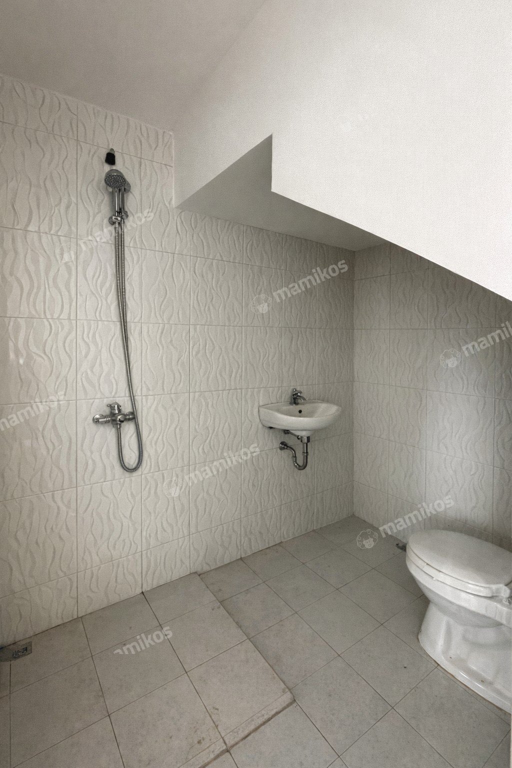 Rumah Sertifikat SHM 4 Kamar Tidur 3 Kamar Mandi Kelapa Gading Jakarta Utara - Photo 4