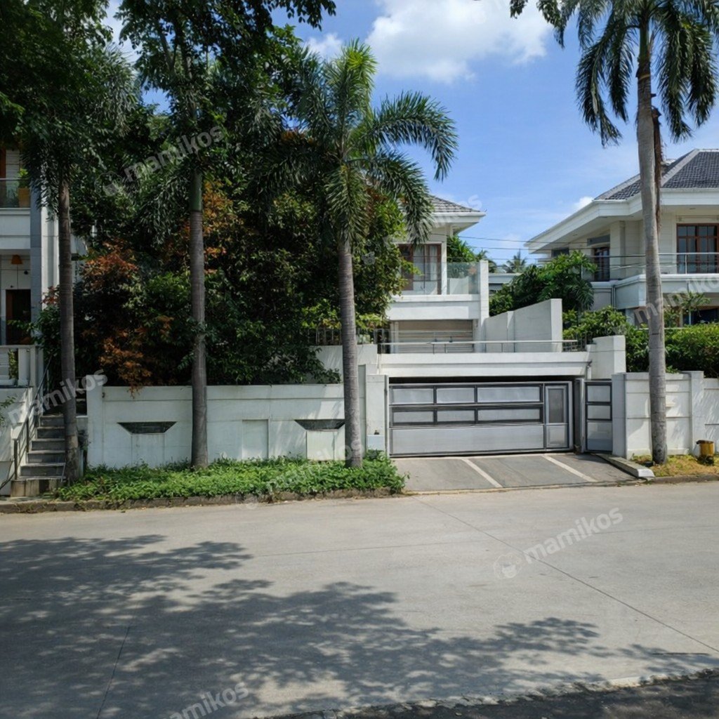 Rumah Sertifikat SHM 6 Kamar Tidur 4 Kamar Mandi Green garden Jakarta Barat - Photo 2
