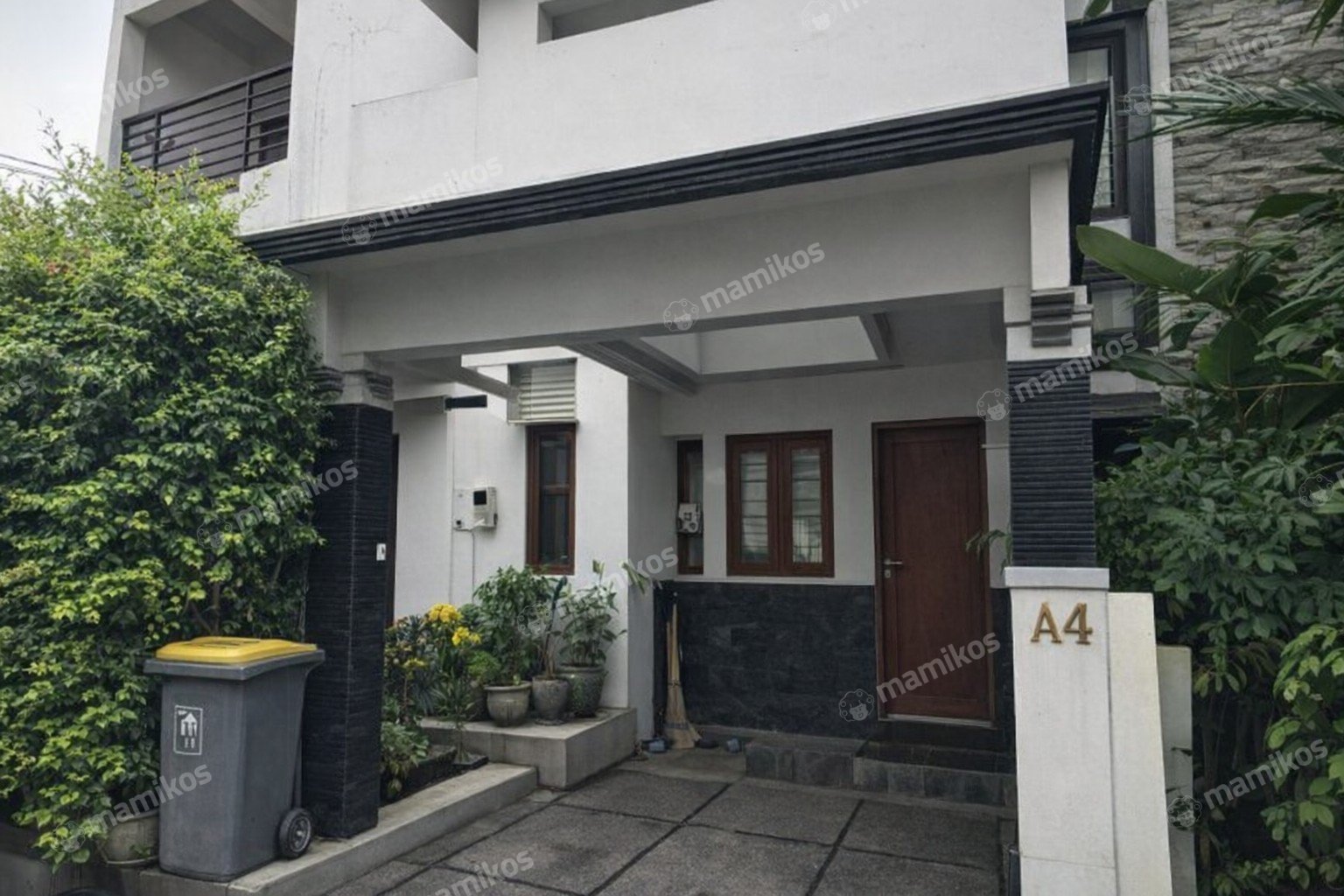 Rumah Sertifikat SHM 3 Kamar Tidur 3 Kamar Mandi Kramat Jati Jakarta Timur
