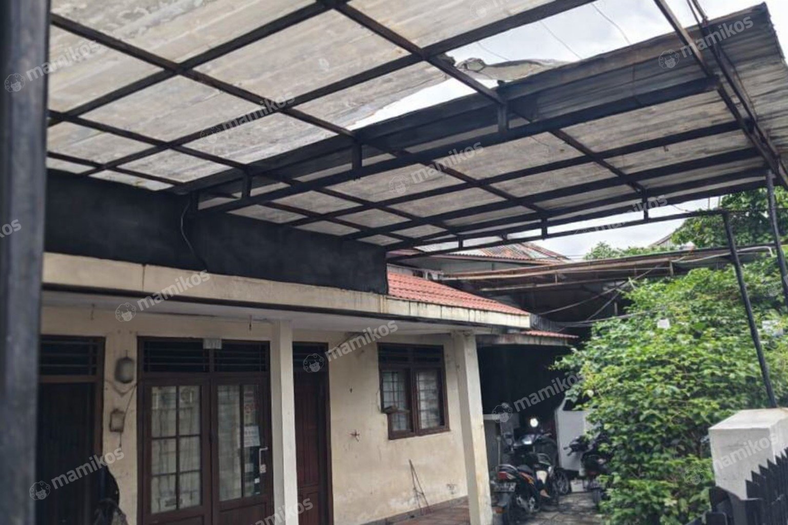 Rumah Sertifikat SHM 3 Kamar Tidur 2 Kamar Mandi Palmerah Jakarta Barat