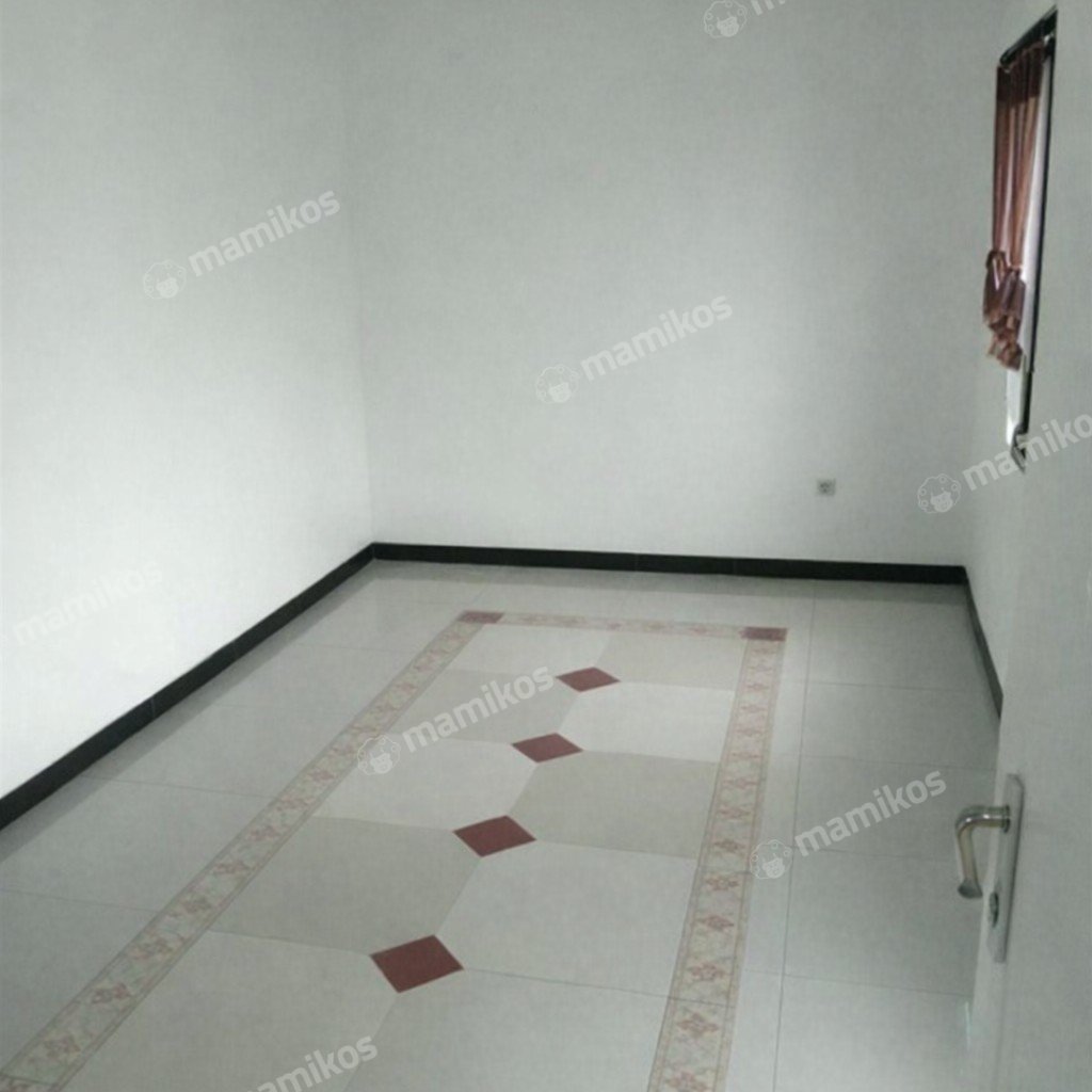 Rumah Sertifikat SHM 3 Kamar Tidur 2 Kamar Mandi Citra Grand Jakarta Timur - Photo 5