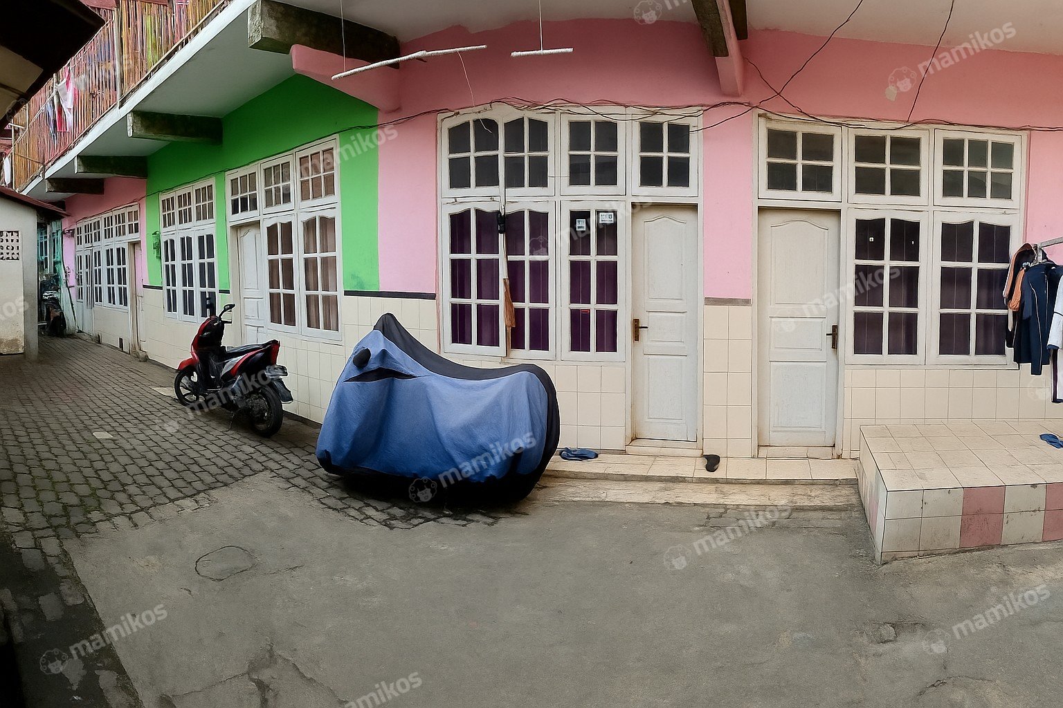 Rumah Sertifikat SHM 8 Kamar Tidur 9 Kamar Mandi Cakung Jakarta Timur