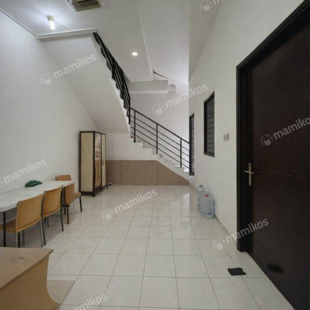 Rumah Sertifikat SHM 5 Kamar Tidur 3 Kamar Mandi Taman Ratu Jakarta Barat - Photo 4