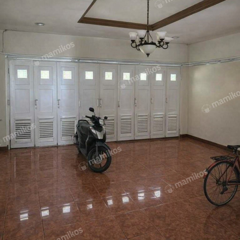 Rumah Sertifikat SHM 4 Kamar Tidur 6 Kamar Mandi Kota Wisata Jakarta Timur - Photo 5