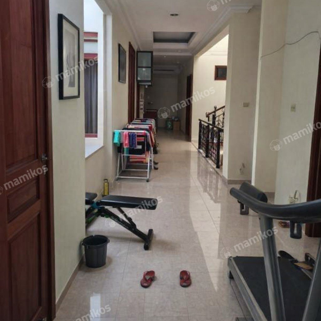 Rumah Sertifikat SHM 5 Kamar Tidur 4 Kamar Mandi Mangga Besar Jakarta Barat - Photo 2