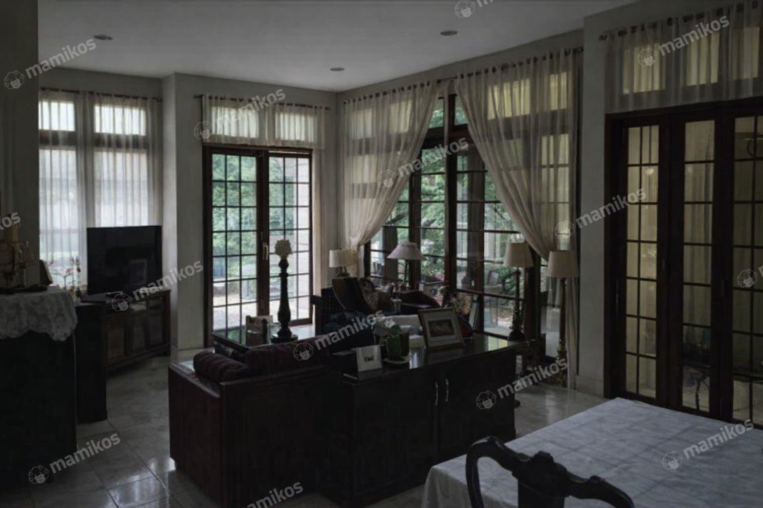 Rumah Sertifikat SHM 6 Kamar Tidur 5 Kamar Mandi Pondok Indah Jakarta Selatan - Photo 3