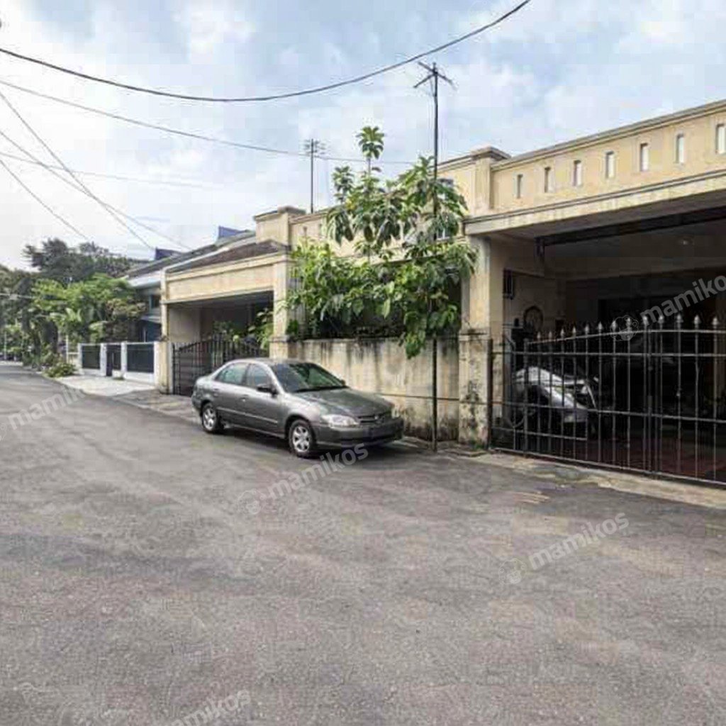 Rumah Sertifikat SHM 5 Kamar Tidur 3 Kamar Mandi Tebet Jakarta Selatan - Photo 2