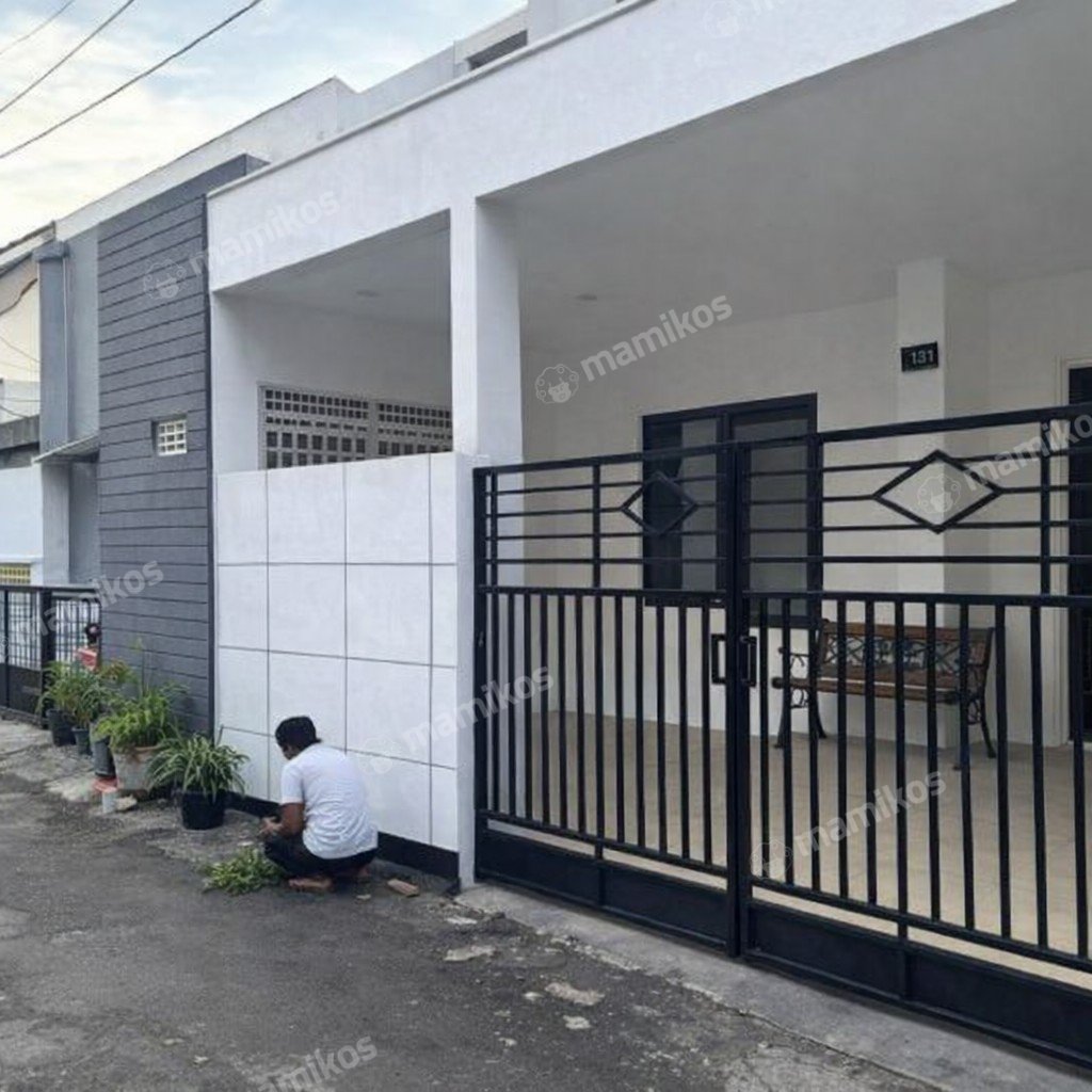 Rumah Sertifikat SHM 3 Kamar Tidur 2 Kamar Mandi Cinere Jakarta Selatan - Photo 2