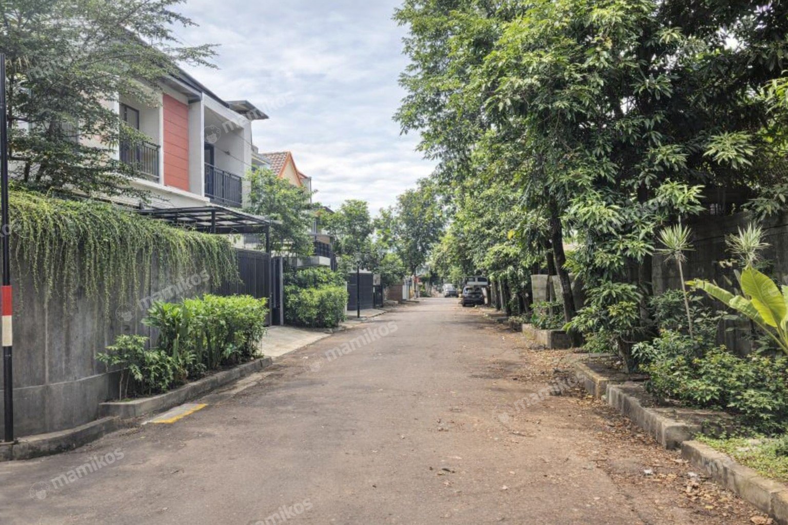 Rumah Sertifikat SHM 5 Kamar Tidur 5 Kamar Mandi Cipinang Jakarta Timur - Photo 3