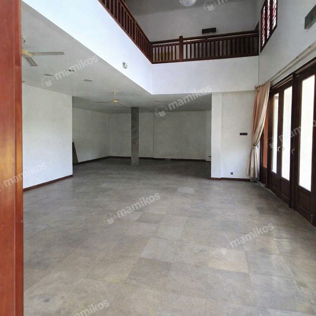 Rumah Sertifikat SHM 5 Kamar Tidur 4 Kamar Mandi Pondok Indah Jakarta Selatan - Photo 4
