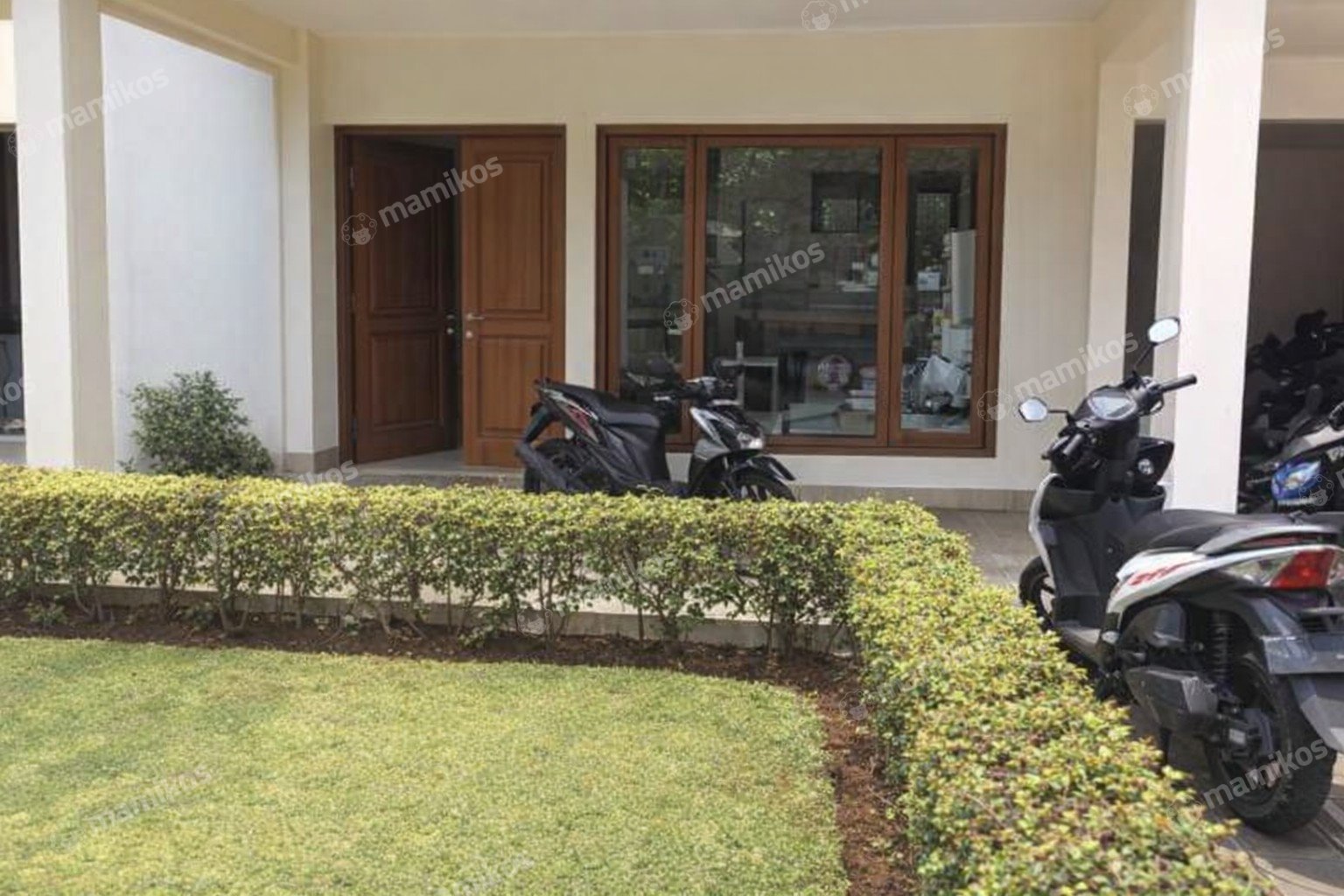Rumah Sertifikat SHM 7 Kamar Tidur 4 Kamar Mandi Kemang Jakarta Selatan - Photo 2