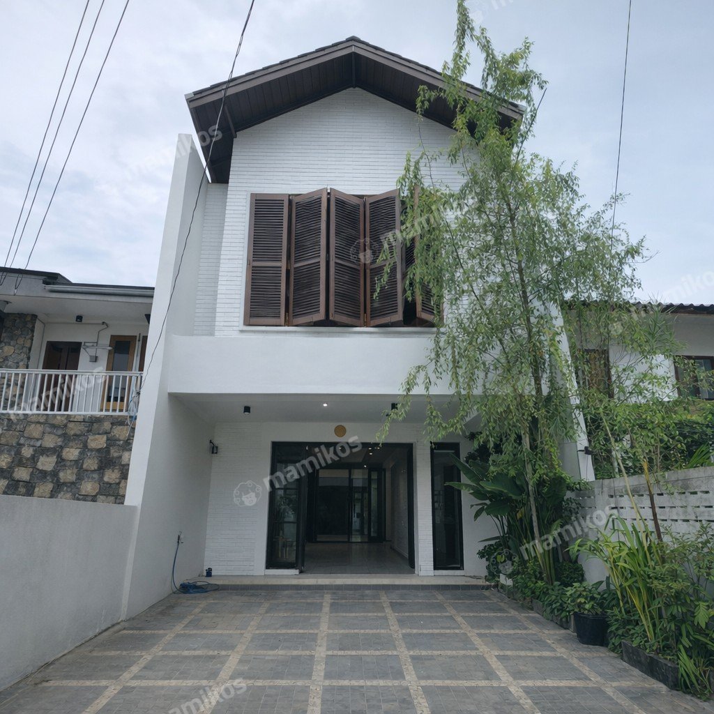 Rumah Sertifikat SHM 3 Kamar Tidur 3 Kamar Mandi Cilandak Jakarta Selatan - Photo 2