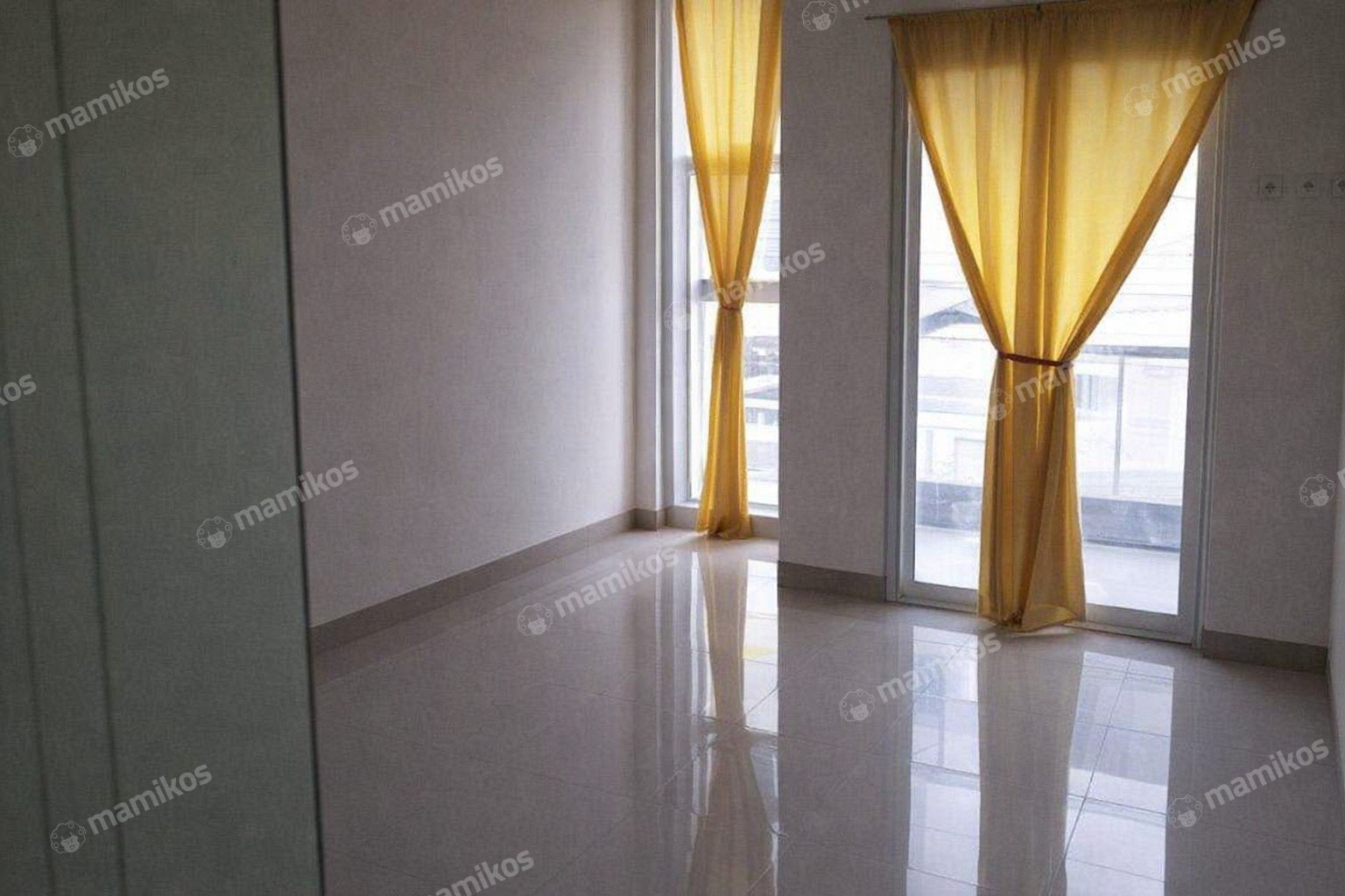Rumah Sertifikat SHM 3 Kamar Tidur 3 Kamar Mandi Tanjung Duren Selatan Jakarta Barat
