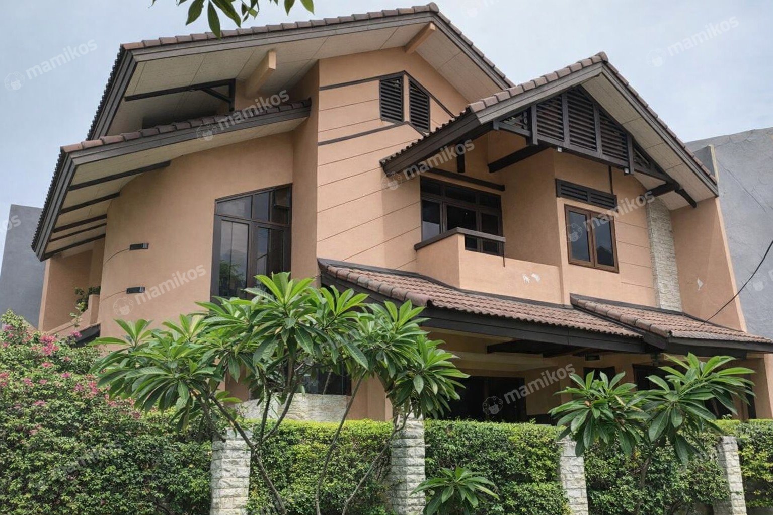 Rumah Sertifikat SHM 4 Kamar Tidur 3 Kamar Mandi Kembangan Jakarta Barat