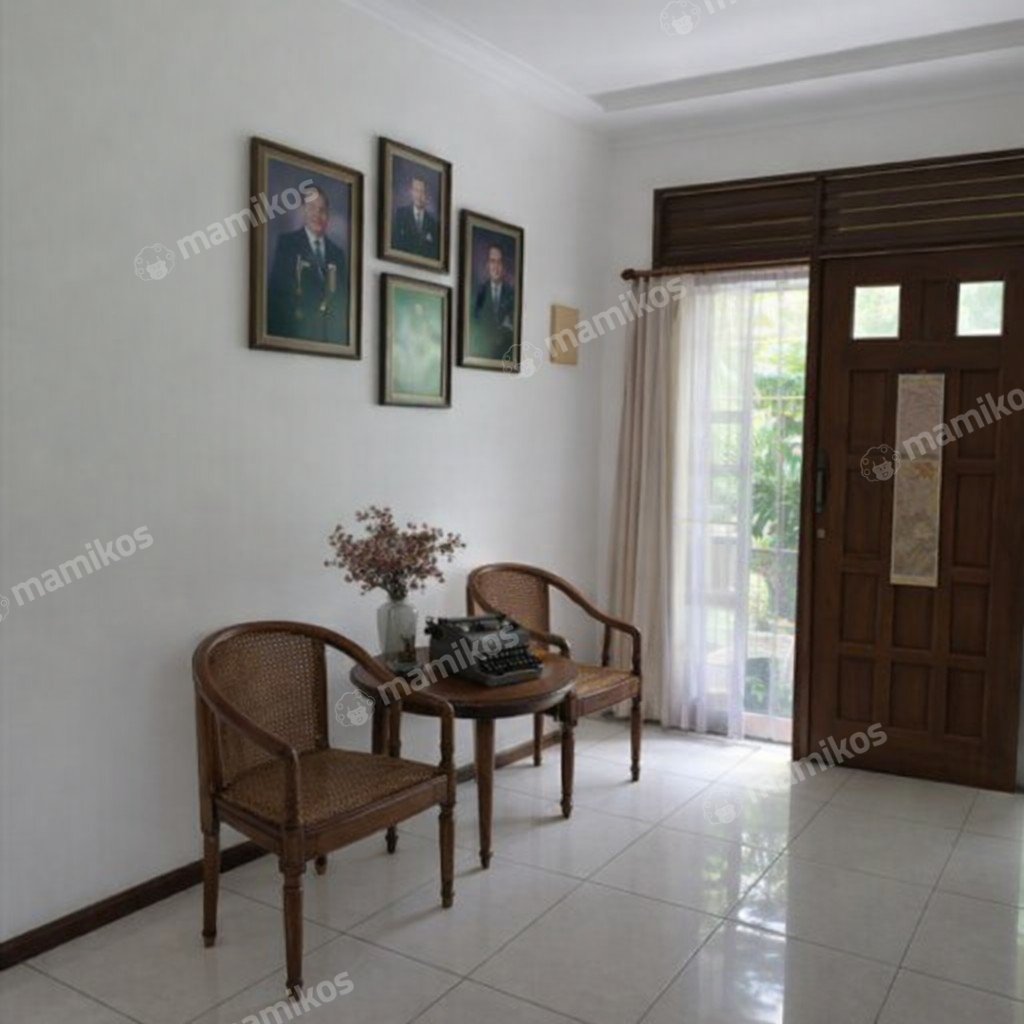 Rumah Sertifikat SHM 4 Kamar Tidur 3 Kamar Mandi Kembangan Jakarta Barat - Photo 2