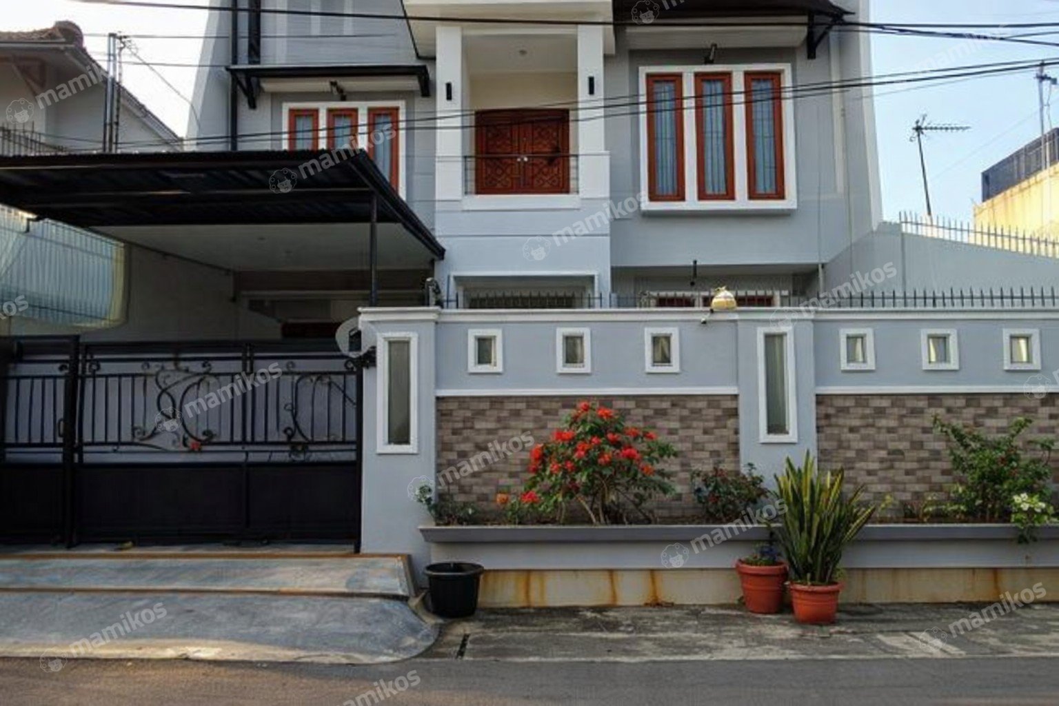 Rumah Sertifikat SHM 5 Kamar Tidur 7 Kamar Mandi Duren Sawit Jakarta Timur