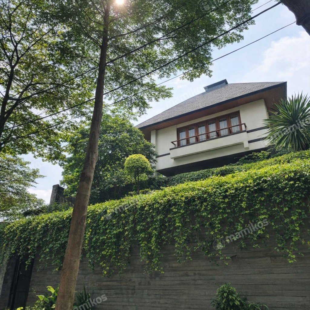 Rumah Sertifikat SHM 9 Kamar Tidur 9 Kamar Mandi Wijaya Jakarta Selatan - Photo 2