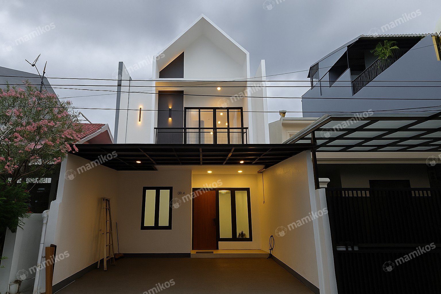 Rumah Sertifikat SHM 3 Kamar Tidur 3 Kamar Mandi Citra Garden Jakarta Barat