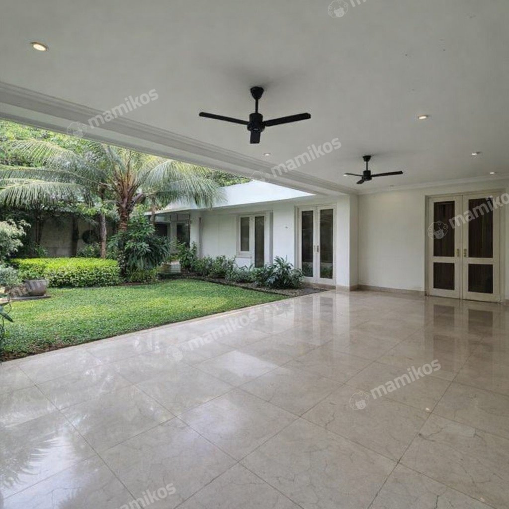 Rumah Sertifikat SHM 6 Kamar Tidur 6 Kamar Mandi Kebayoran Baru Jakarta Selatan - Photo 3