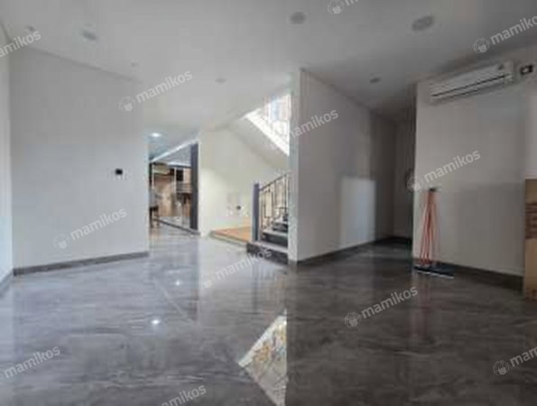 Rumah Sertifikat SHM 4 Kamar Tidur 4 Kamar Mandi Graha Padma Semarang - Photo 2