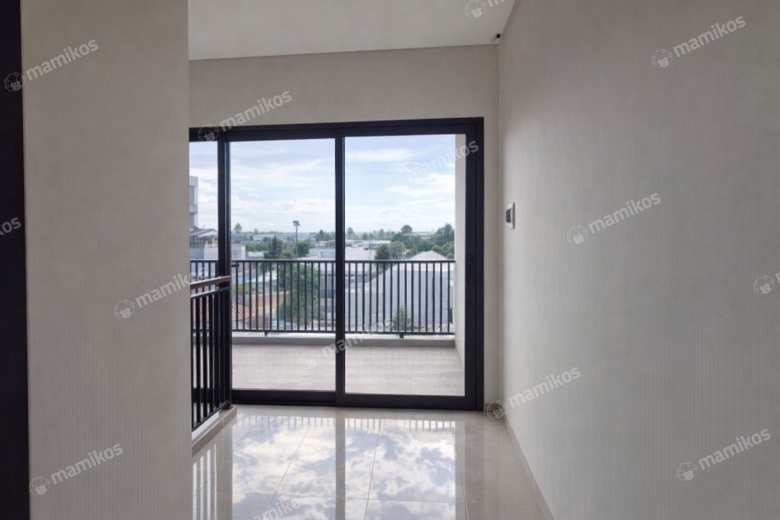 Rumah Sertifikat SHM 4 Kamar Tidur 5 Kamar Mandi Palmerah Jakarta Barat - Photo 3