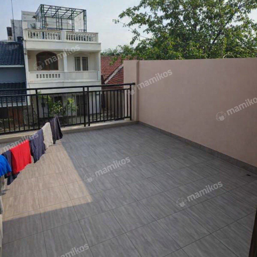 Rumah Sertifikat SHM 4 Kamar Tidur 3 Kamar Mandi Tanjung Duren Jakarta Barat - Photo 4
