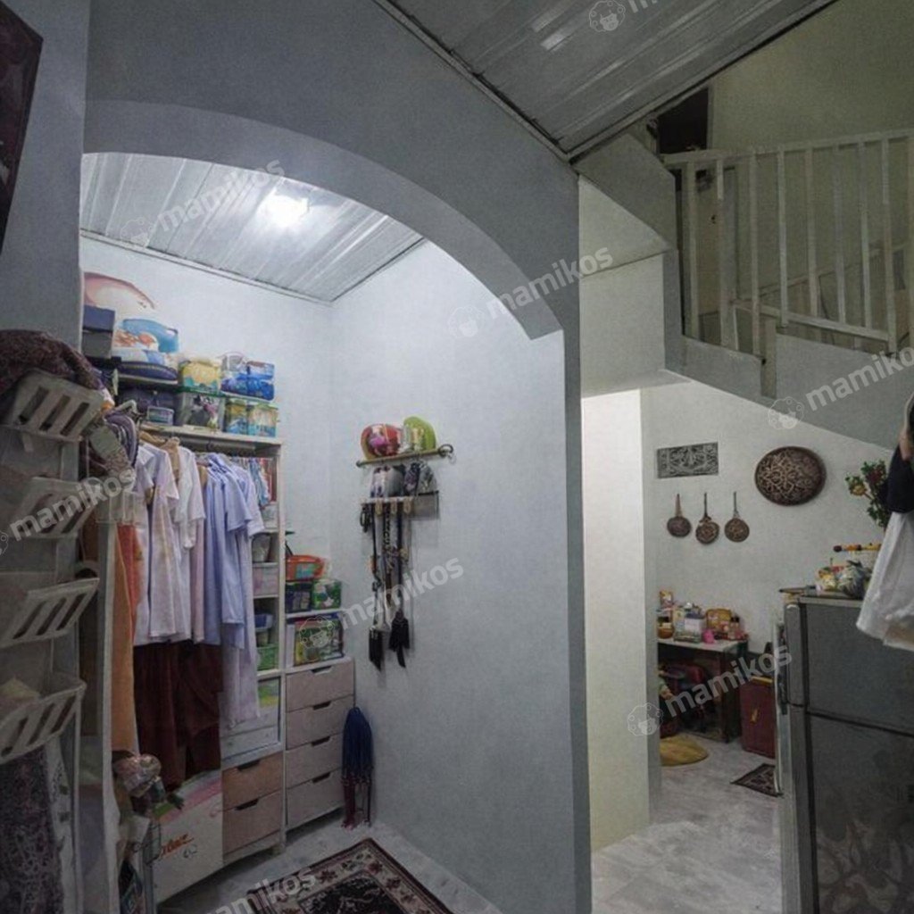 Rumah Sertifikat SHM 3 Kamar Tidur 2 Kamar Mandi Srengseng Jakarta Barat - Photo 2