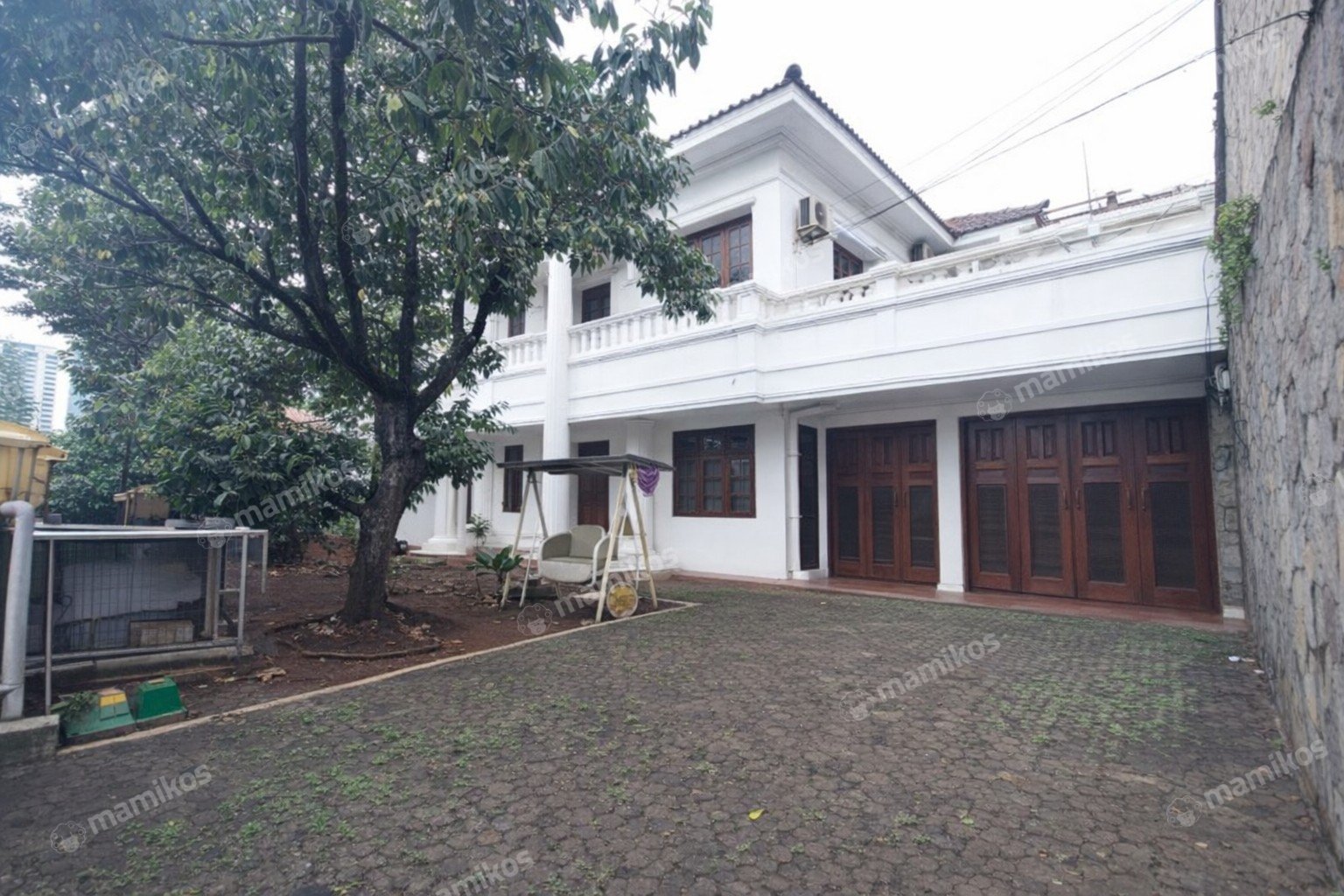 Rumah Sertifikat SHM 6 Kamar Tidur 4 Kamar Mandi Palmerah Jakarta Barat