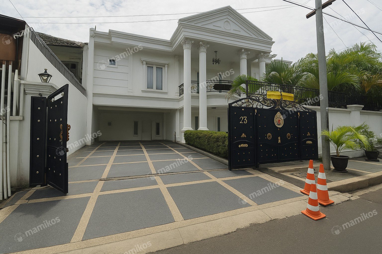 Rumah Sertifikat SHM 7 Kamar Tidur 6 Kamar Mandi Tebet Jakarta Selatan