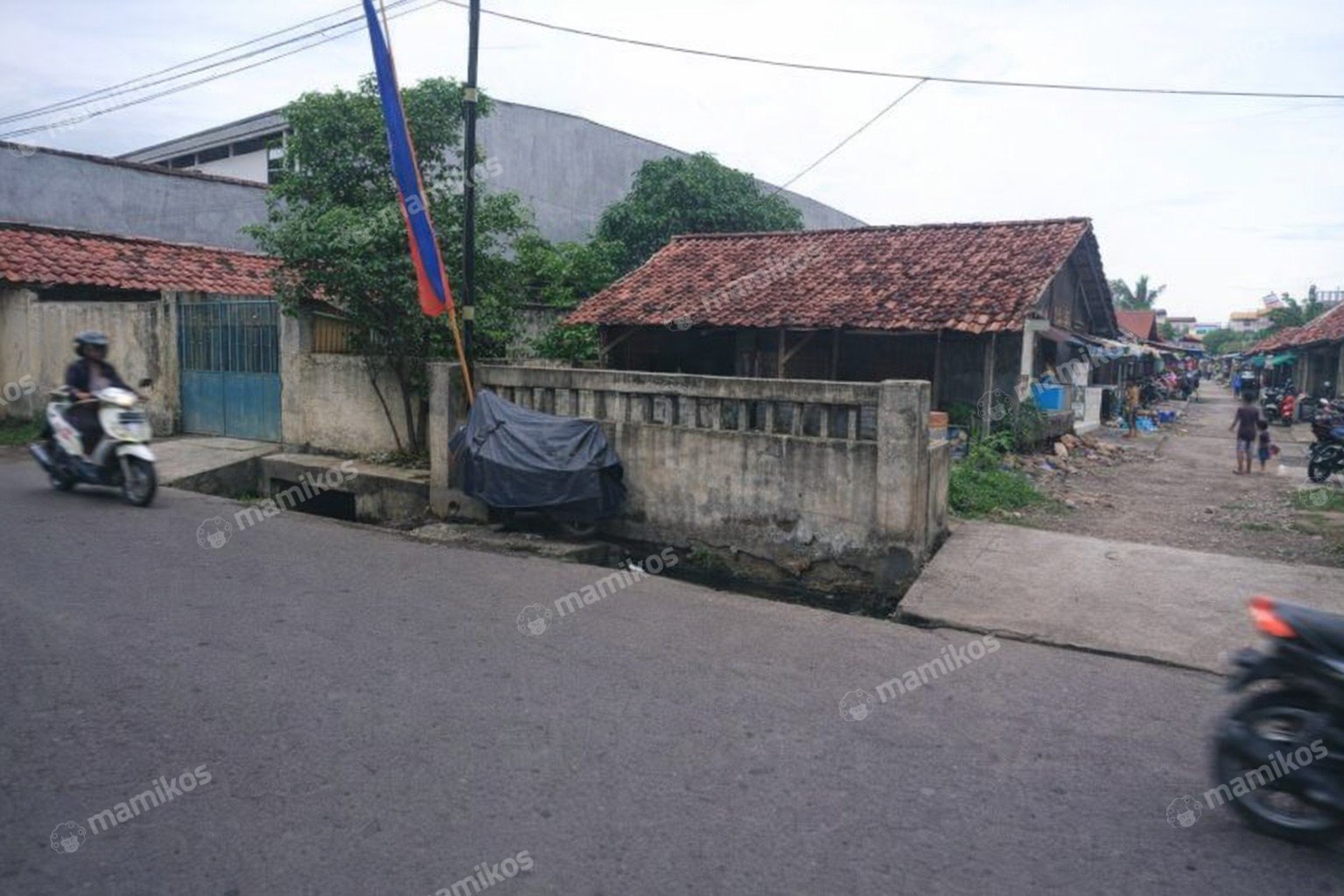 Rumah Sertifikat SHM 5 Kamar Tidur 5 Kamar Mandi Cengkareng Jakarta Barat - Photo 4