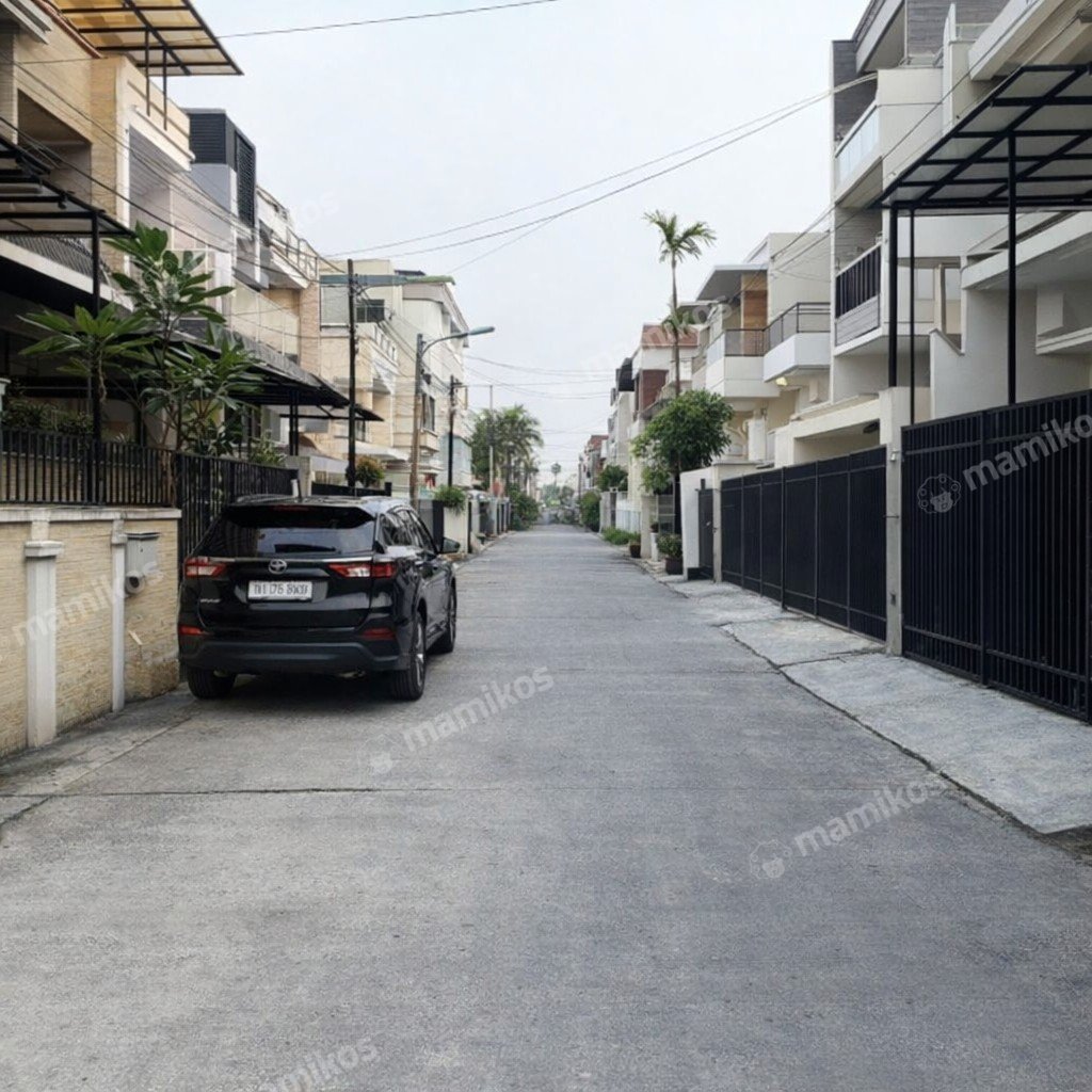 Rumah Sertifikat SHM 5 Kamar Tidur 5 Kamar Mandi Duri Kepa Jakarta Barat - Photo 2