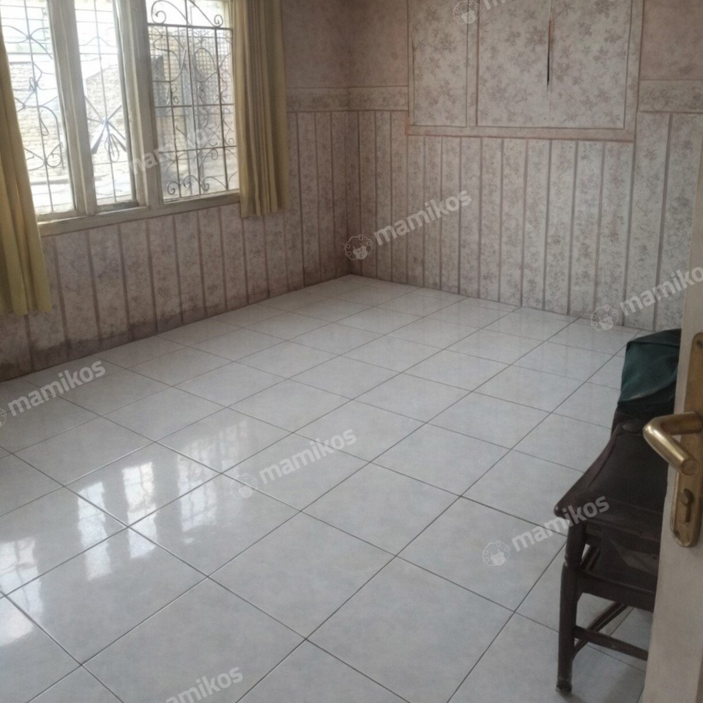 Rumah Sertifikat SHM 5 Kamar Tidur 3 Kamar Mandi Green garden Jakarta Barat - Photo 5
