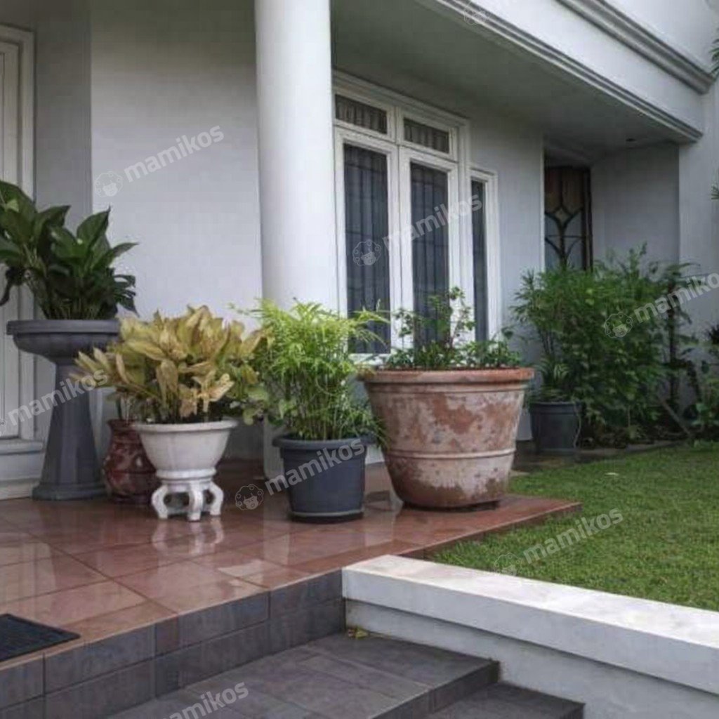 Rumah Sertifikat SHM 7 Kamar Tidur 7 Kamar Mandi Pondok Indah Jakarta Selatan - Photo 2