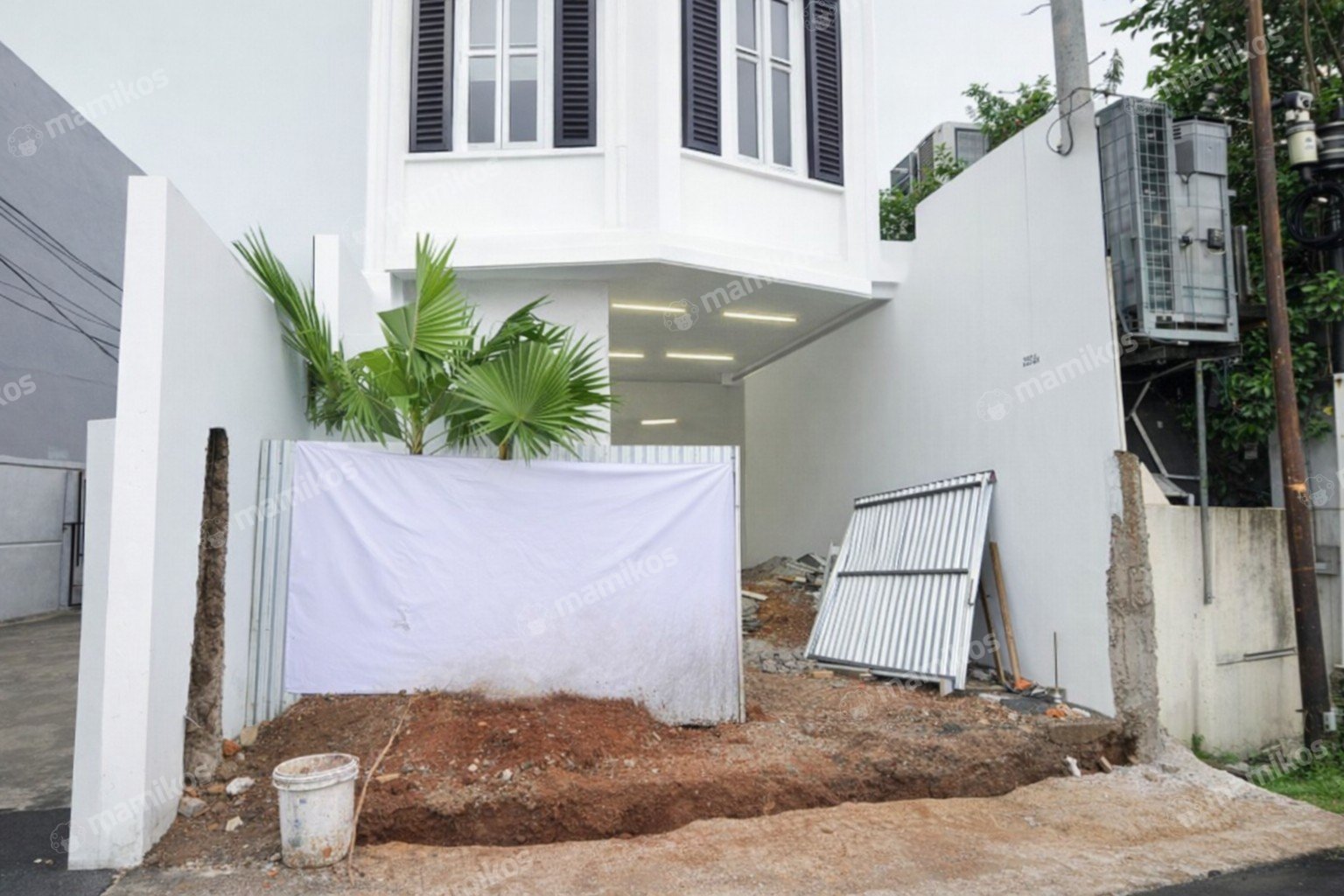 Rumah Sertifikat SHM 4 Kamar Tidur 4 Kamar Mandi Kemang Jakarta Selatan