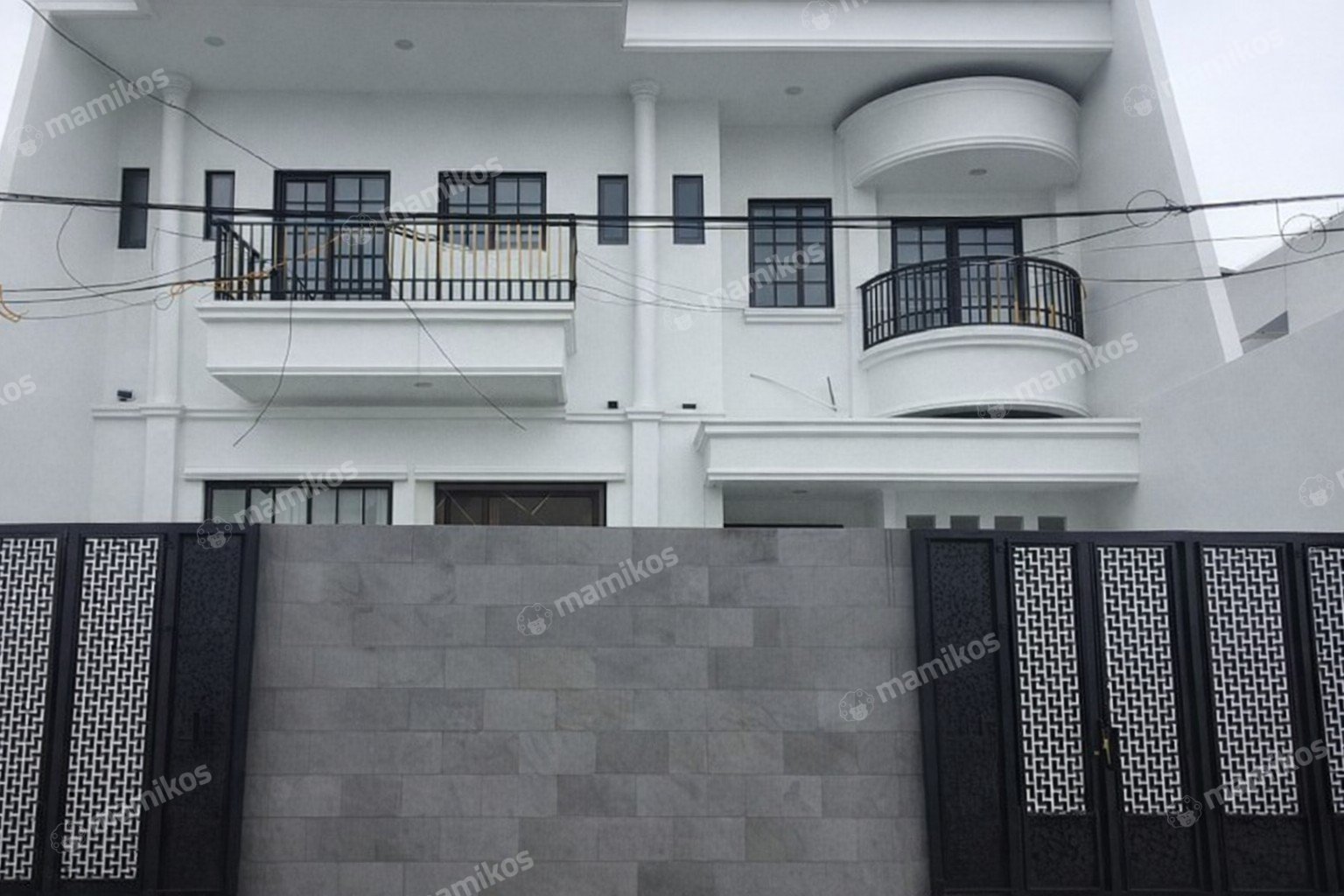 Rumah 4KT 3KM Tomang Jakarta Barat