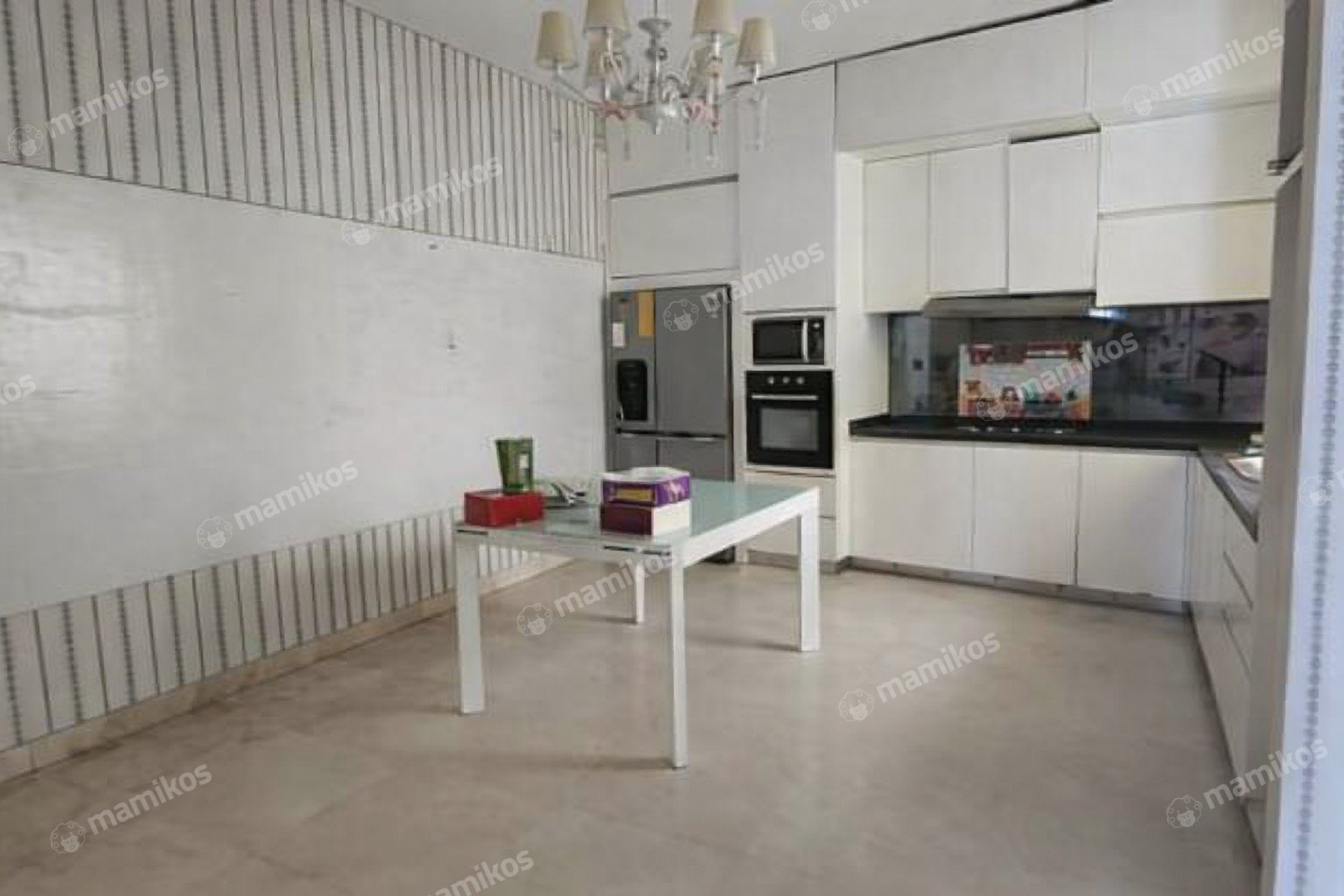 Rumah Sertifikat SHM 4 Kamar Tidur 4 Kamar Mandi Pantai Indah Kapuk Jakarta Utara