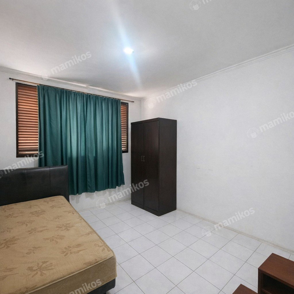 Rumah Sertifikat SHM 6 Kamar Tidur 5 Kamar Mandi Cipete Jakarta Selatan - Photo 4