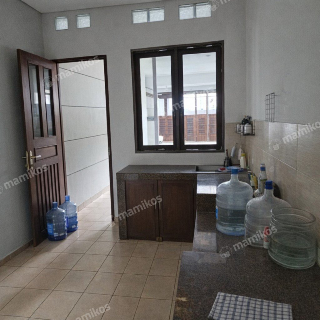 Rumah Sertifikat SHM 4 Kamar Tidur 4 Kamar Mandi Cilandak Jakarta Selatan - Photo 2