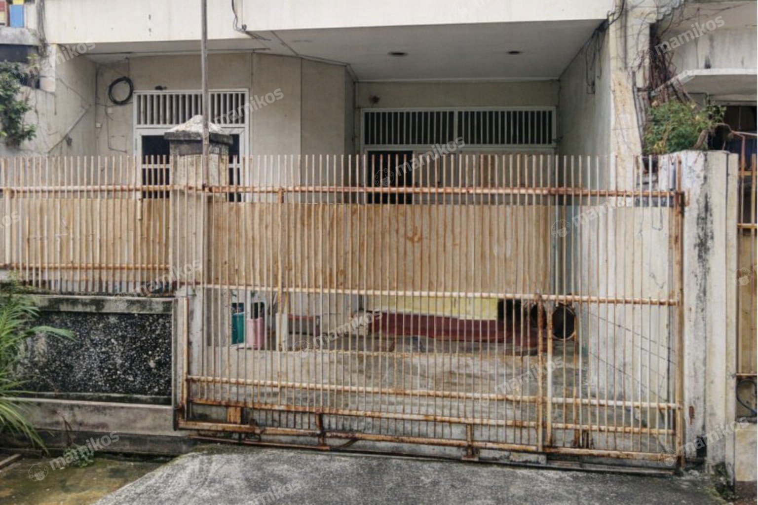 Rumah 3KT 2KM Tomang Jakarta Barat