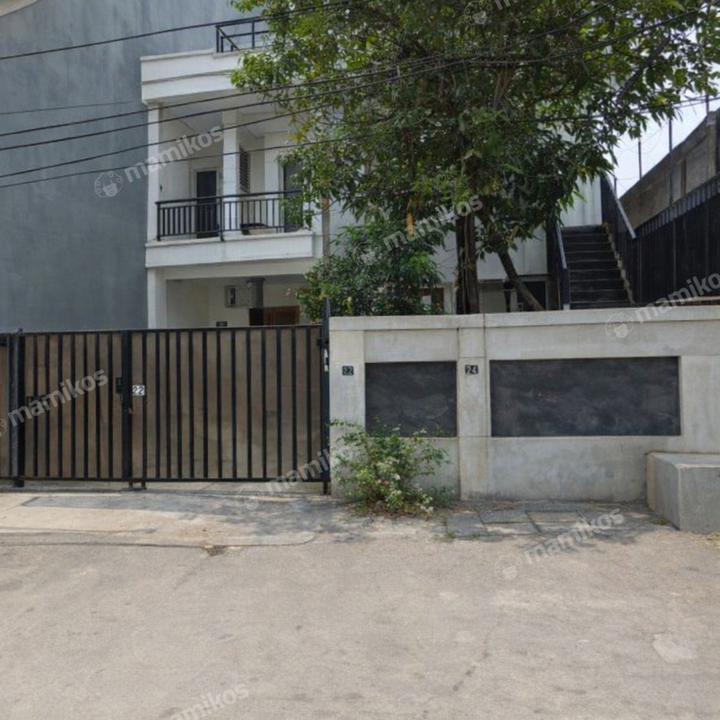 Rumah Sertifikat SHM 3 Kamar Tidur 2 Kamar Mandi Taman Surya Jakarta Barat - Photo 3