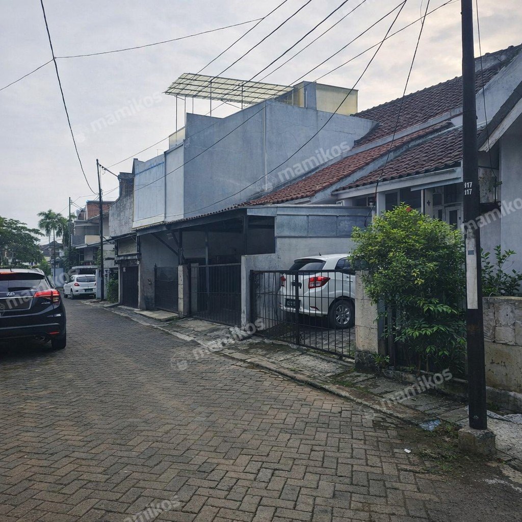 Rumah Sertifikat SHM 3 Kamar Tidur 2 Kamar Mandi Citra Garden Jakarta Barat - Photo 2