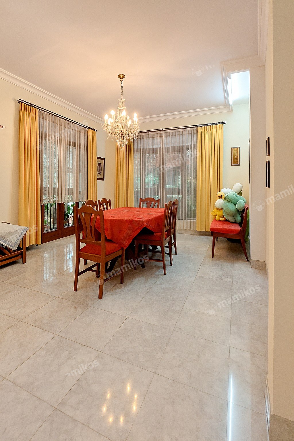 Rumah Sertifikat SHM 7 Kamar Tidur 7 Kamar Mandi Kebayoran Baru Jakarta Selatan - Photo 3