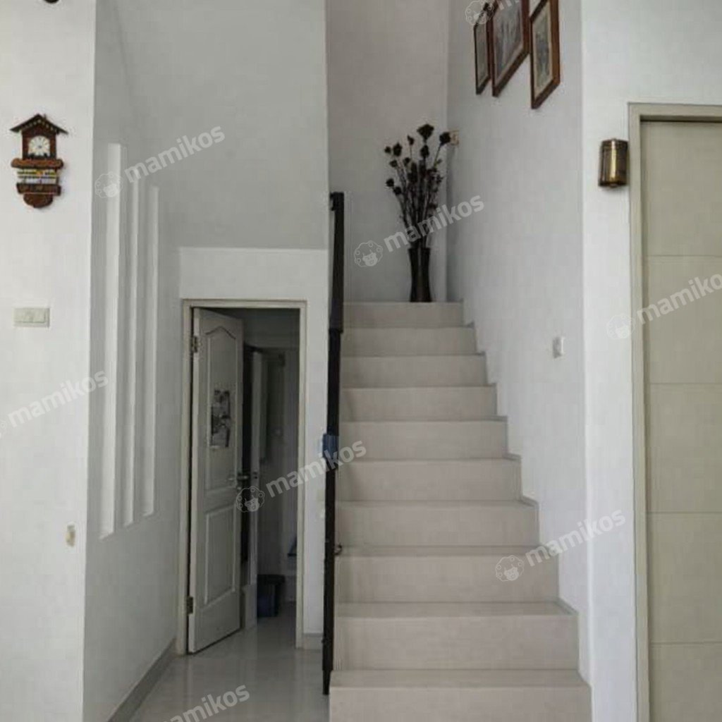 Rumah Sertifikat SHM 3 Kamar Tidur 3 Kamar Mandi Metland Menteng Jakarta Timur - Photo 2