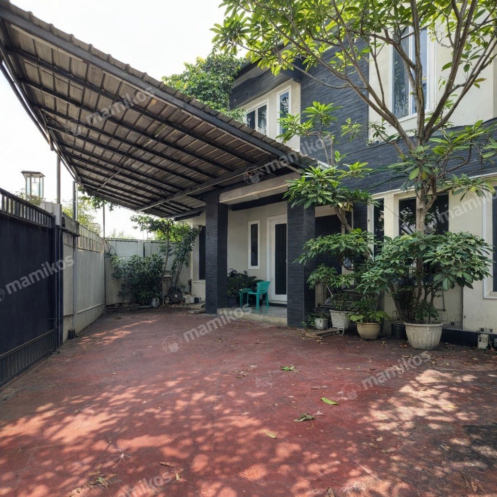 Rumah Sertifikat SHM 4 Kamar Tidur 3 Kamar Mandi Ragunan Jakarta Selatan - Photo 2